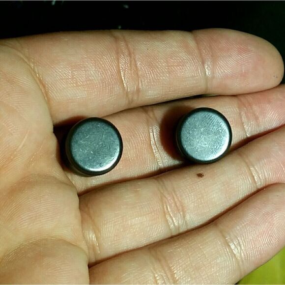 12mm Hematite Double Flare Plugs - Picture 2 of 3